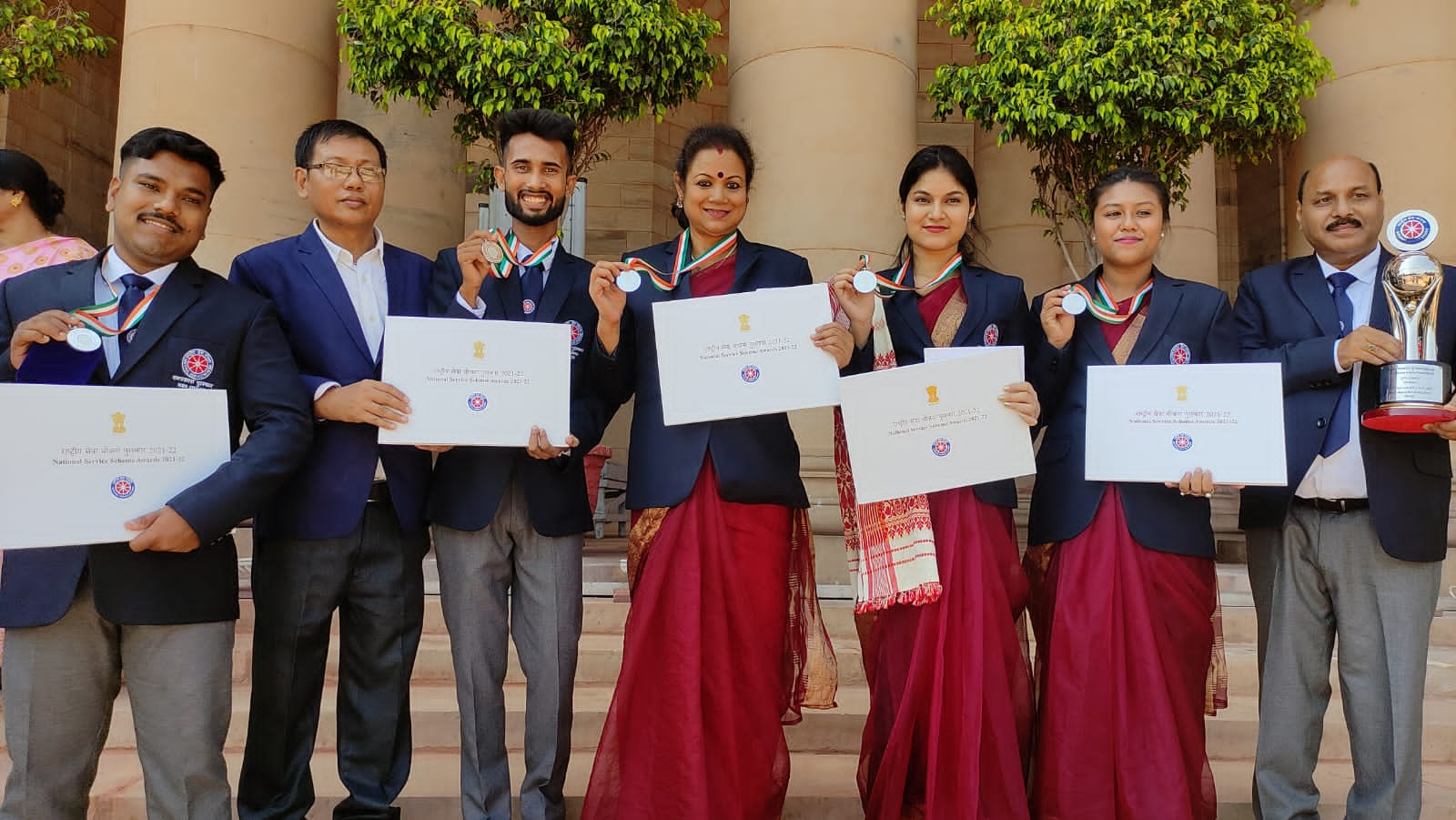 Mr. Sajish Ali receives the National NSS Award 2021-22 from President of India at Rashtrapati Bhawan on 29.09.2023